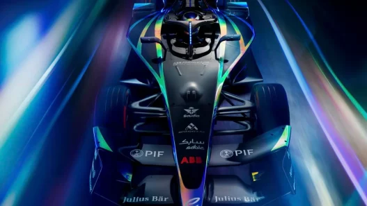 Front view of the Formula E GEN3 Evo car against streaks of light